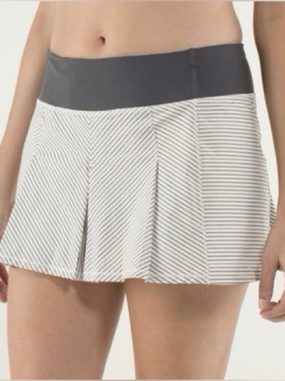 Lululemon Fast Cat Skirt Size 2